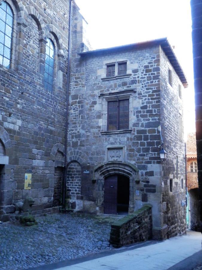 Chambres D'Hotes La Prevote - Ancien Couvent Contre La Cathedrale Le Puy-en-Velay Exterior photo